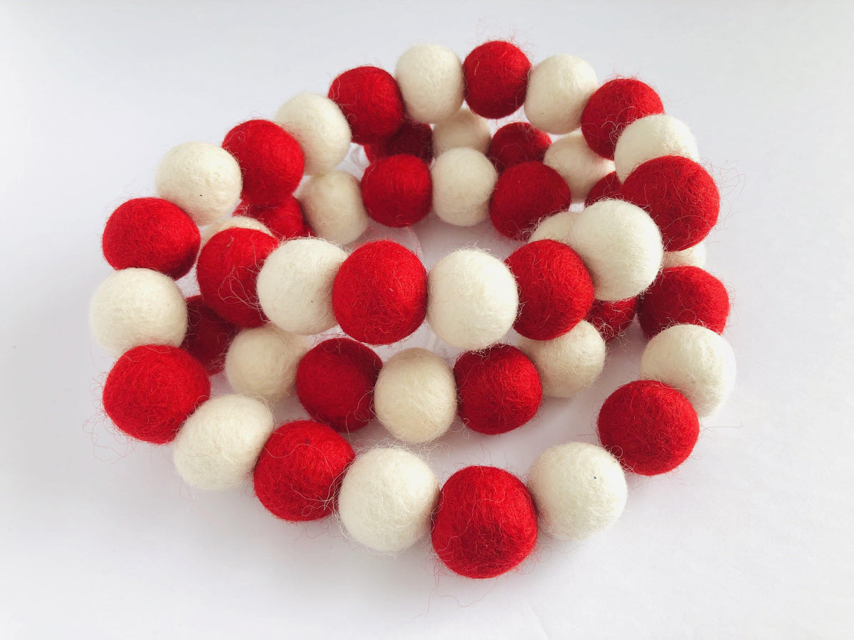 Christmas Tree Garland. Red and White Beaded Garland. Felt Ball Garland.  Beaded Garland. Christmas Decor.5ft 