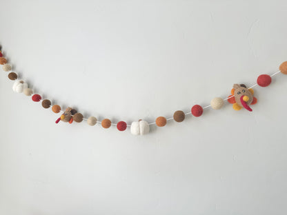 Turkey & White Pumpkin Garland