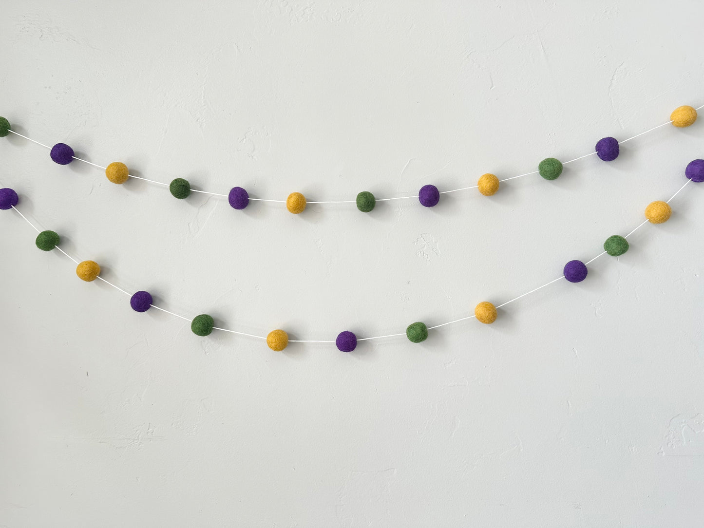 Regal Mardi Gras Garland