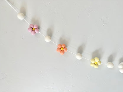 Rainbow Wool Daisy Garland