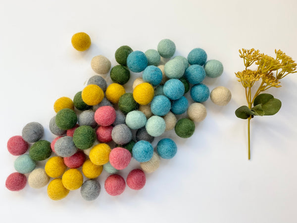Gender Neutral - 2.5 cm Felt Pom Pom Balls – Wool Jamboree