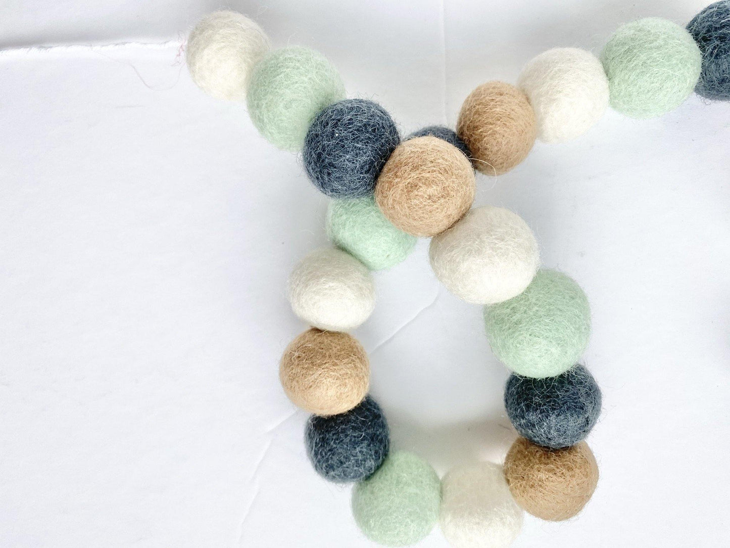 Mint & Neutrals Garland - Redheadnblue