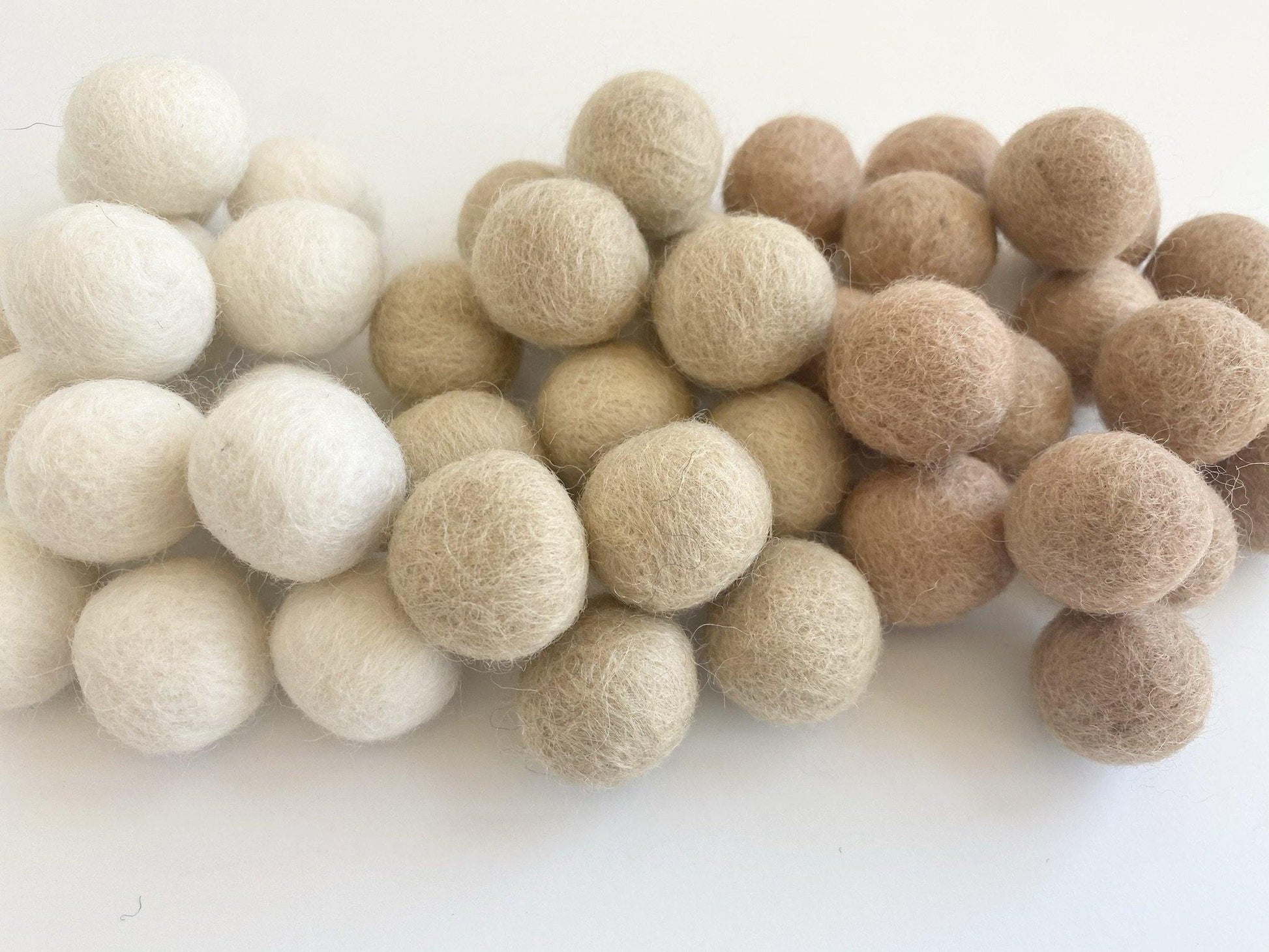 Neutral Gradient - 2 cm Felt Pom Pom Balls - Wool Jamboree