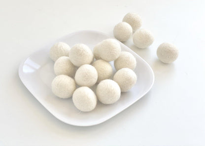 Neutral Gradient - 2 cm Felt Pom Pom Balls - Wool Jamboree